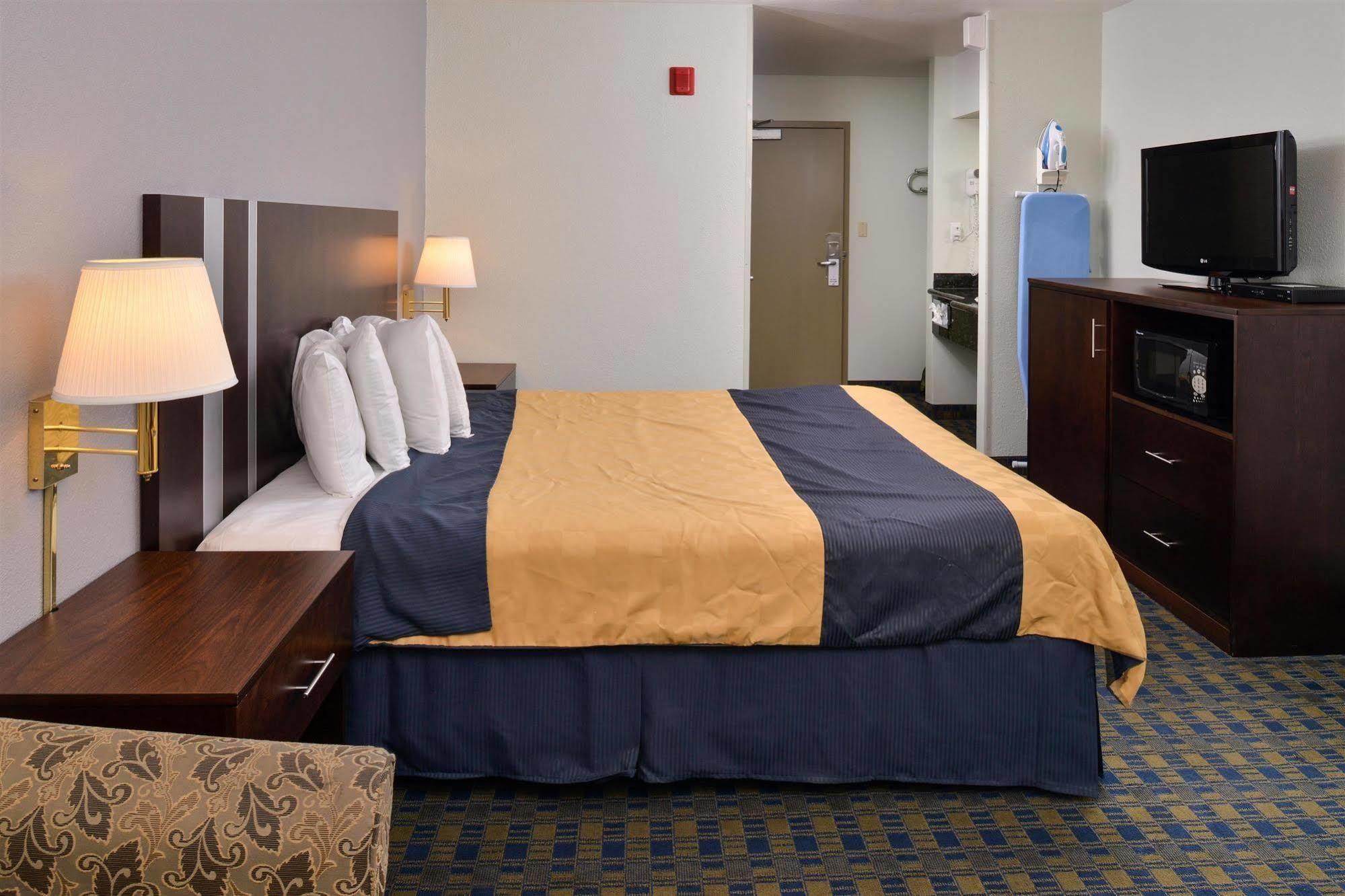 Americas Best Value Inn Sunnyvale Exterior photo